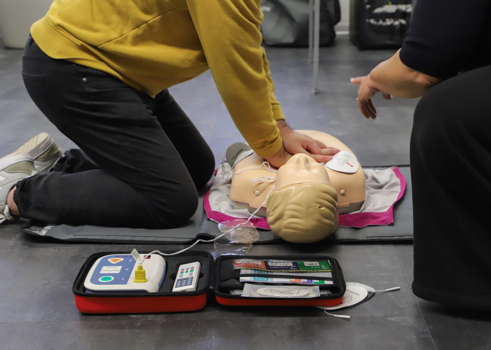 Organisation booking a first aid trainer through FlexMed